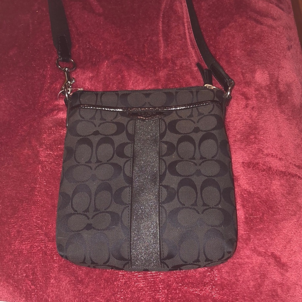 COACH CROSSBODY BLACK BAG